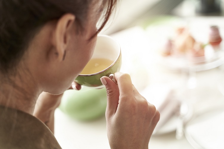 綠茶降血壓、膽固醇還能抗病毒！ 專家認證：搭配「這1類水果」吸收率增13倍：芭樂上榜